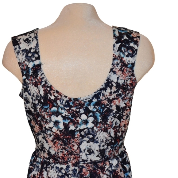 G:21 Jr. Large Floral Lacey Stretch Mini Sundress Summer - Picture 4 of 6